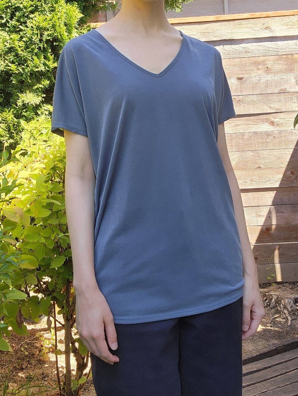 Green Envelope Storm Blue Green Gray V-neck Relaxed Fit Short Sleeve Modal Tee S